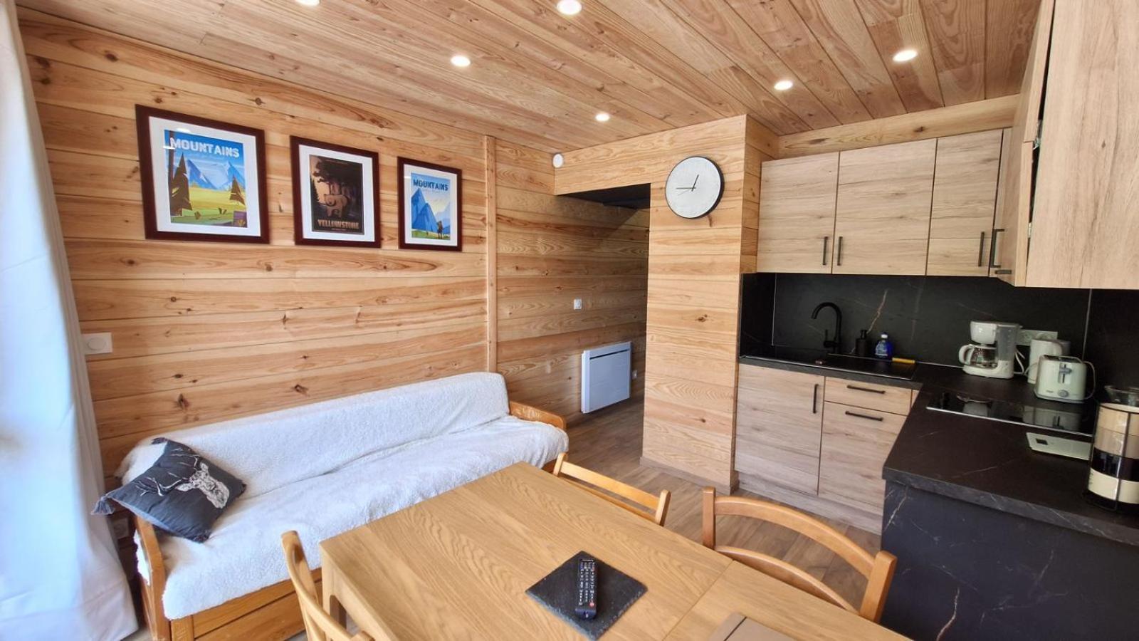 Appartement Chaleureux En Coeur De Station لارونس المظهر الخارجي الصورة